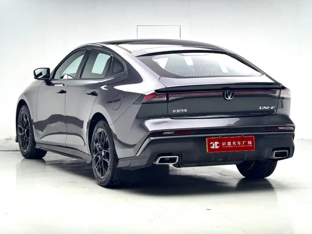 Changan UNI-V 2025 2025 1.5T 500Bar Premium Model
