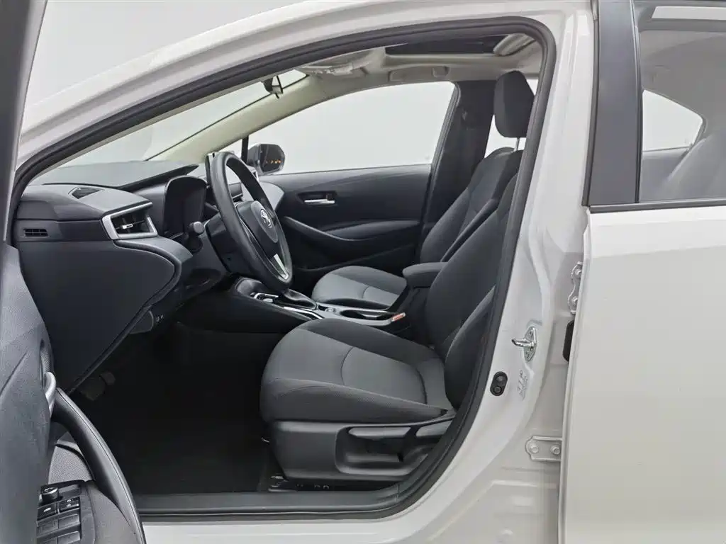 Toyota Corolla 2021 TNGA 1.5L CVT Elite Edition фото 10