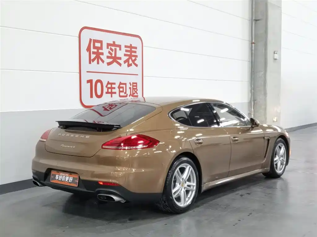 Porsche Panamera 2014 Panamera 4 3.0T фото 2