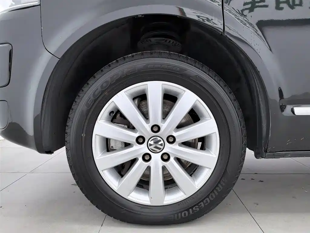 Volkswagen Multivan 2012 2.0TSI 2WD Luxury Edition фото 17
