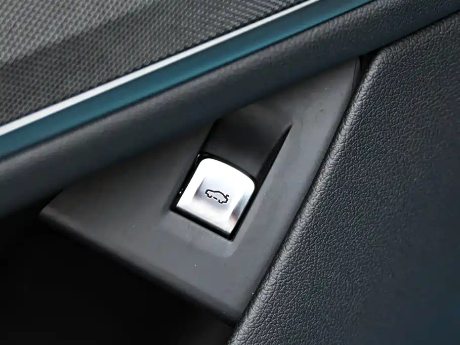 BMW 7 Series 2021 Model 730Li Luxury Package фото 24