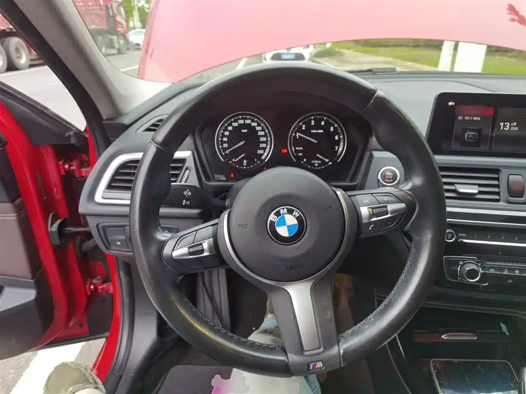 BMW 1 Series 2020 Model 120i M Sport Package фото 3