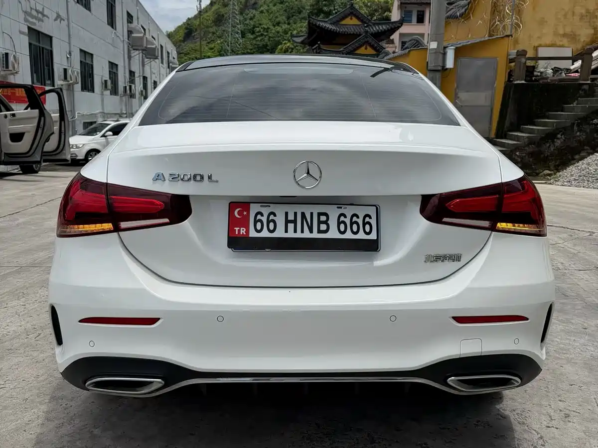 MERCEDES-BENZ CLASS A