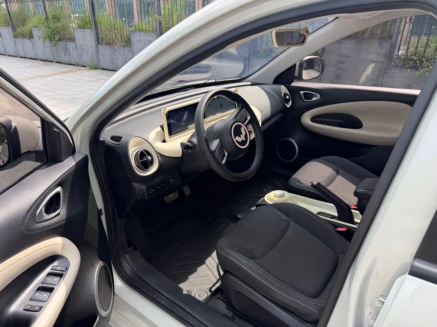 Wuling Motors Wuling Bingo 2023 2023 Model 203km Lite Enjoyment Edition