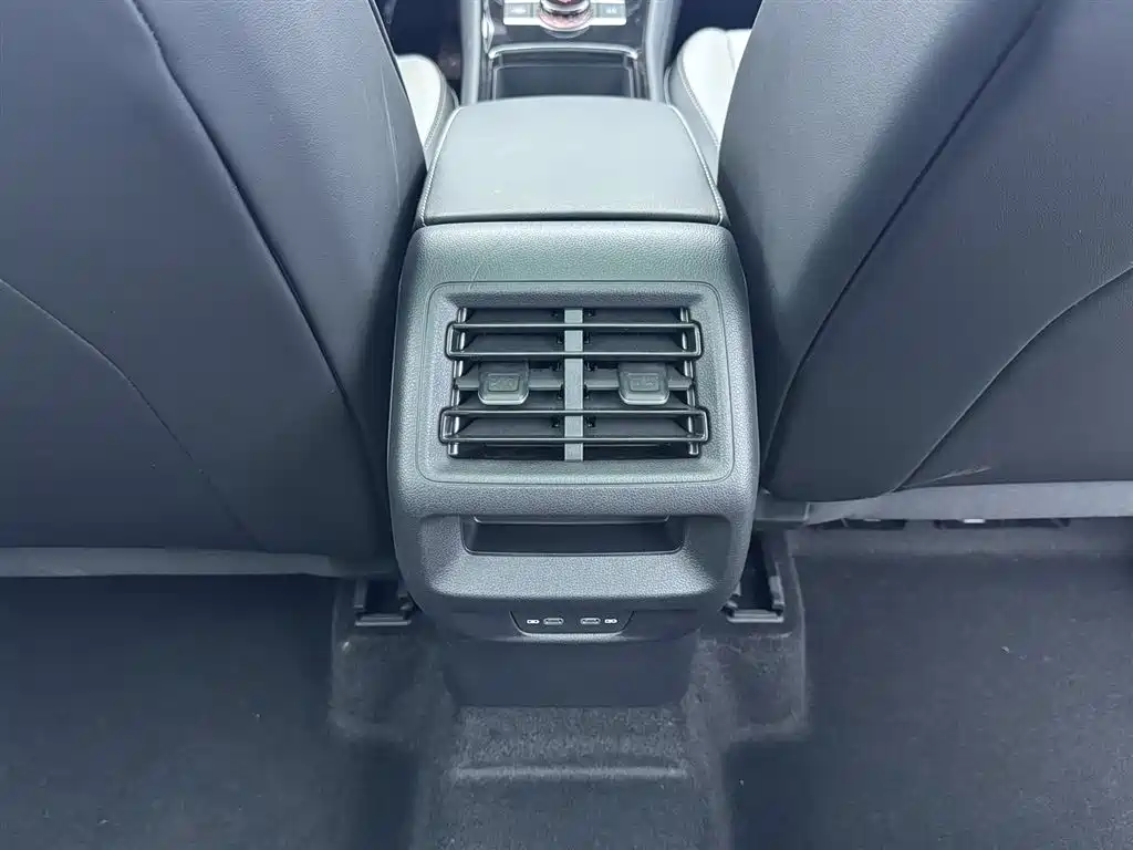 Volkswagen Tayron 2025 Tayron L 330TSI 2WD Elite фото 17