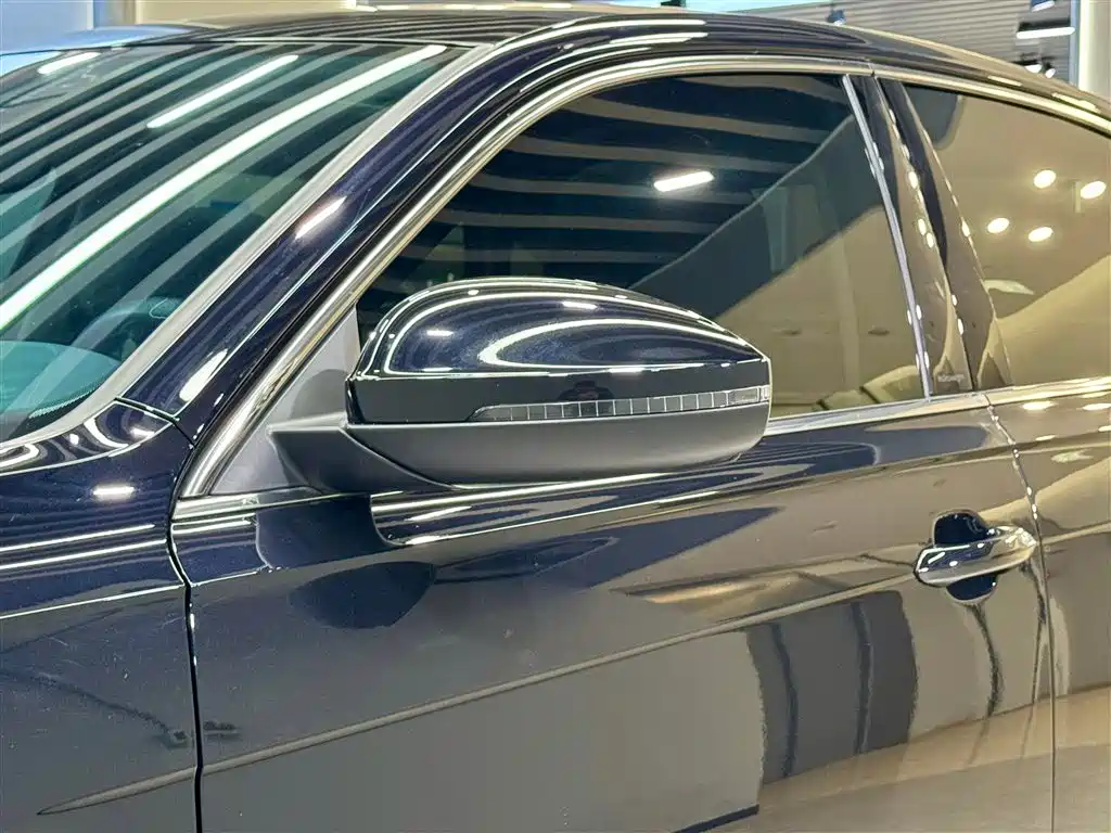 Volkswagen Passat 2025 Outstanding 330TSI Elite Edition фото 13