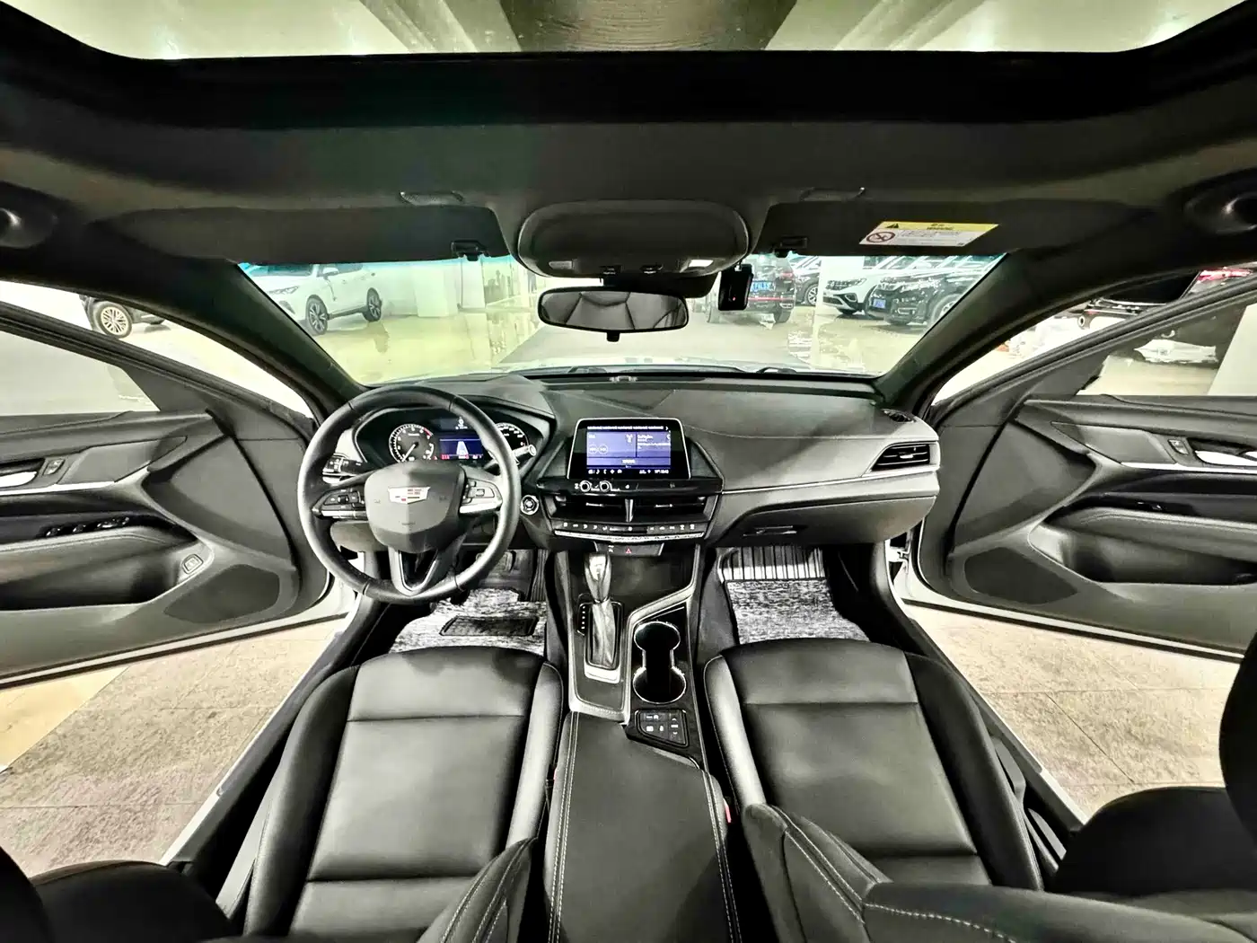 Photo 9 - Cadillac CT4