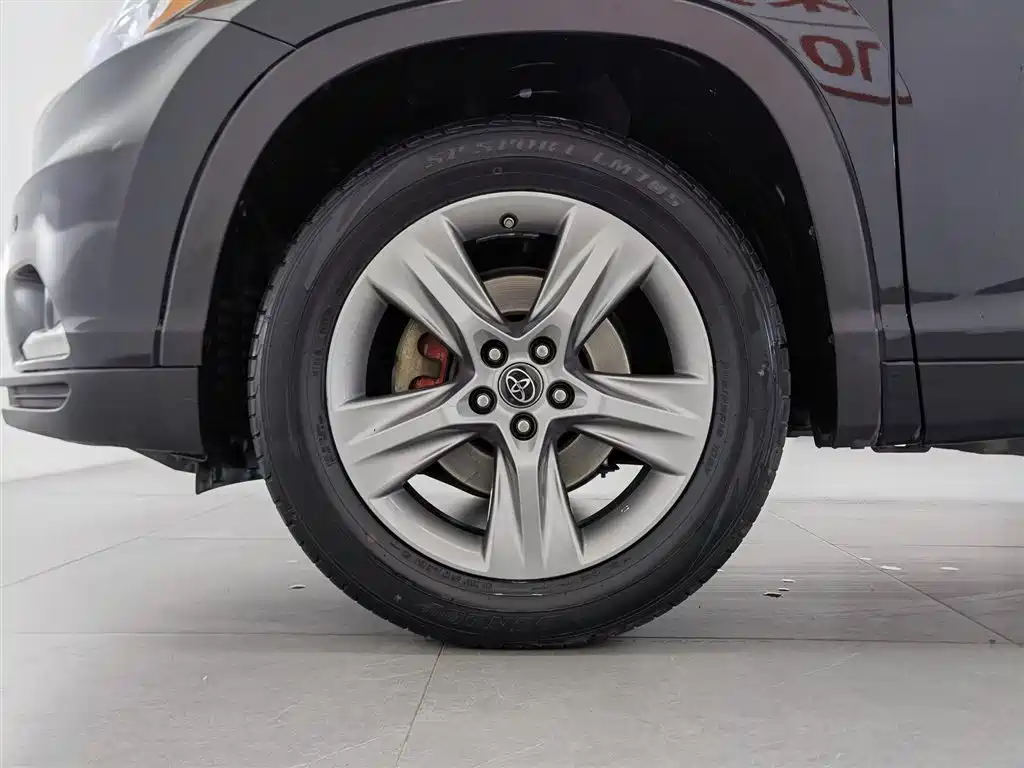 Toyota Highlander 2017 2.0T 4WD Premium 7-Seater фото 17