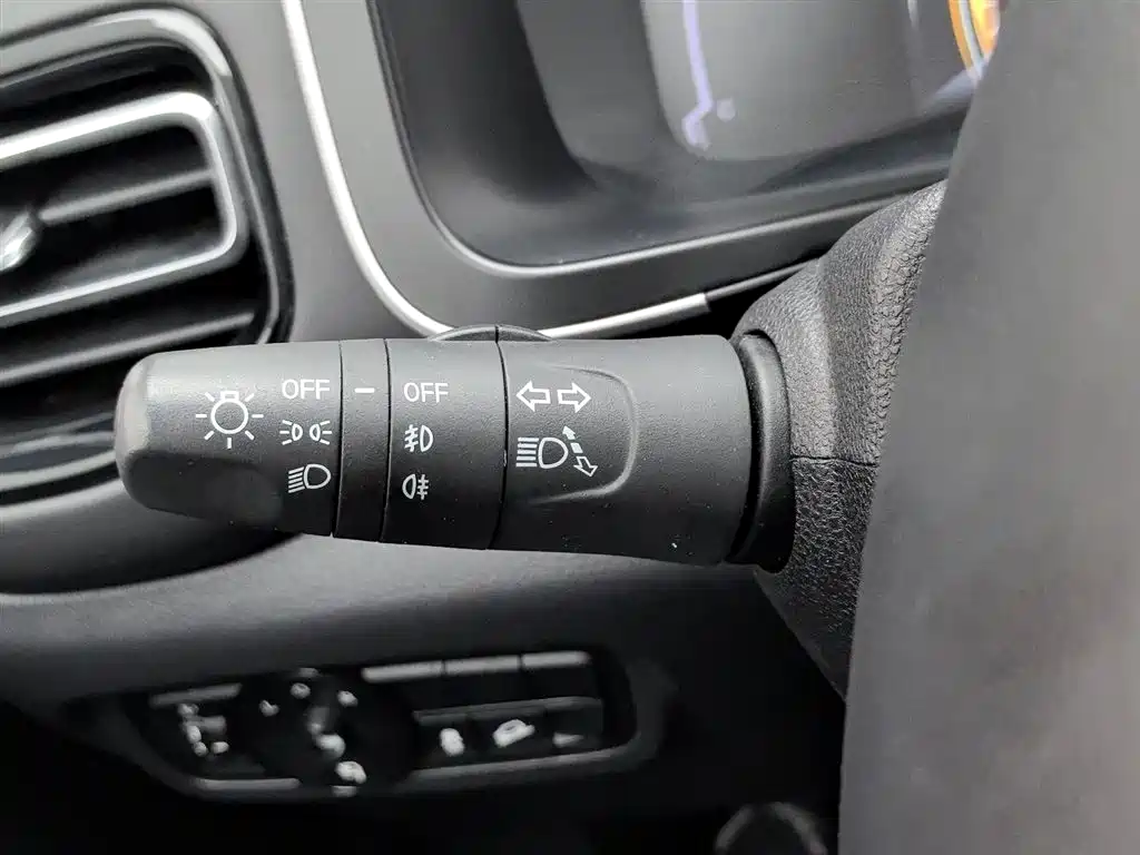 GAC Trumpchi Trumpchi GS3 2022 POWER 270T Auto Premium Edition фото 21