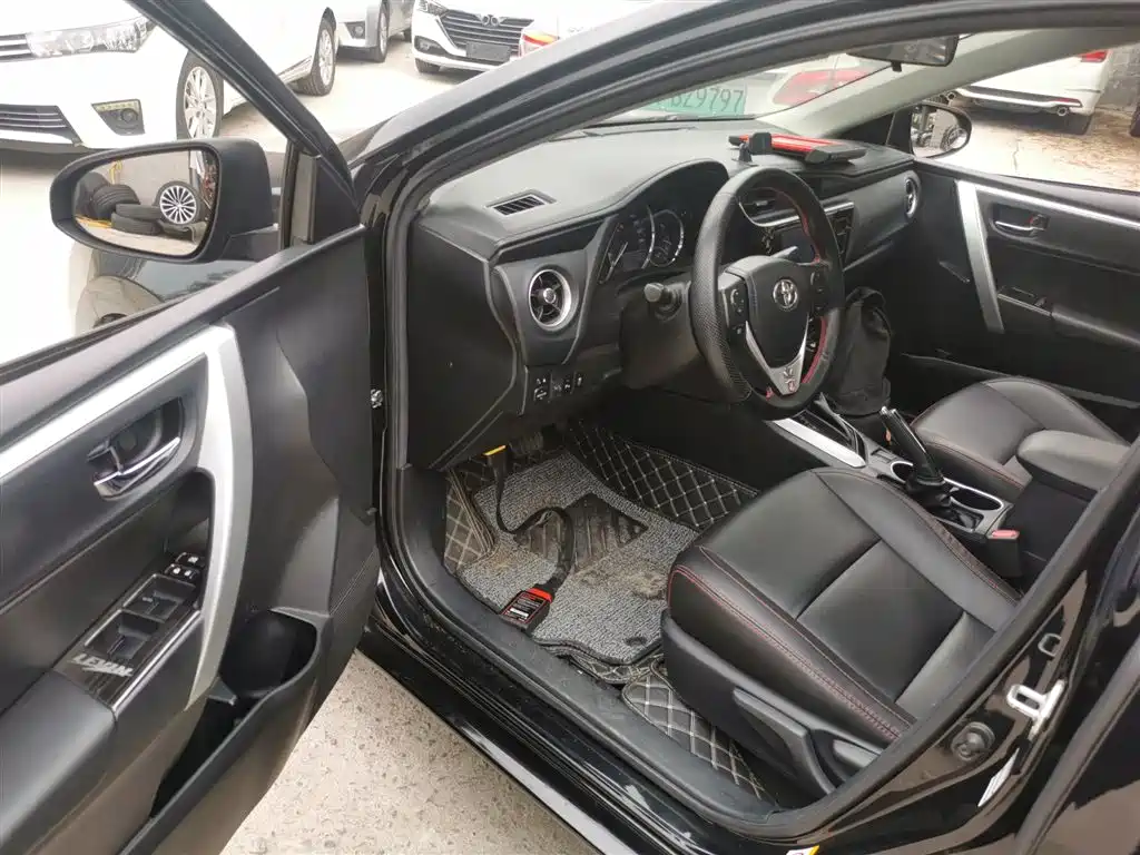 Toyota Levin 2017 Facelift 185T CVT Elite (China V) фото 16