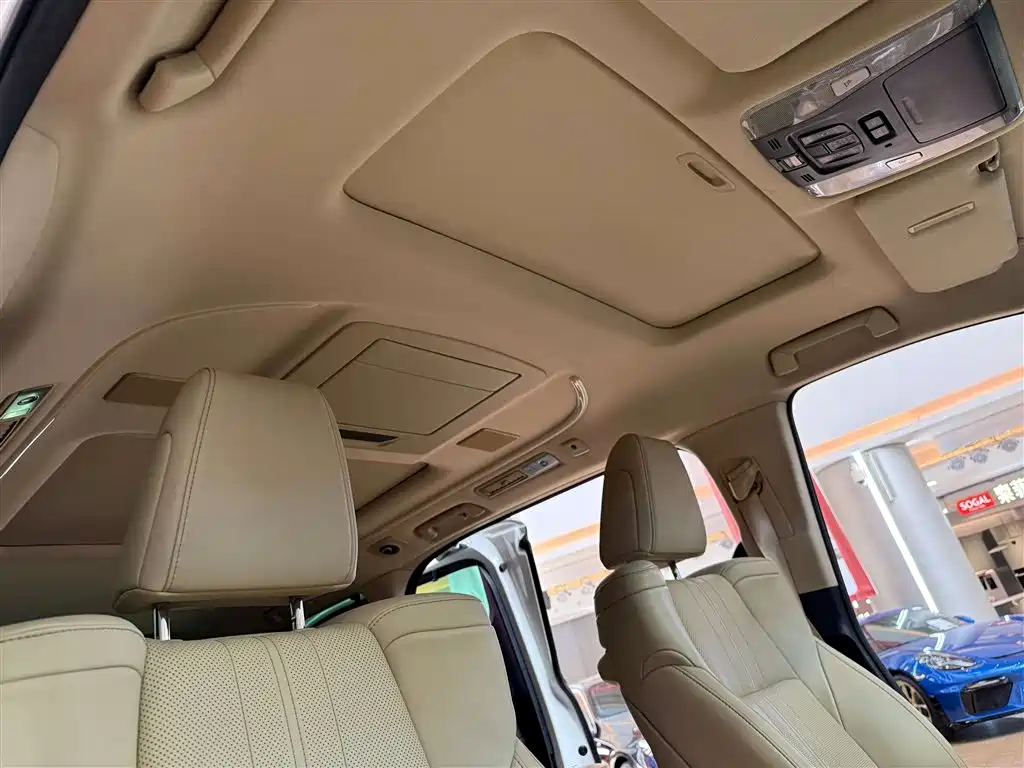 Toyota Vellfire 2021 Crown Hybrid 2.5L HV Premium Edition фото 36