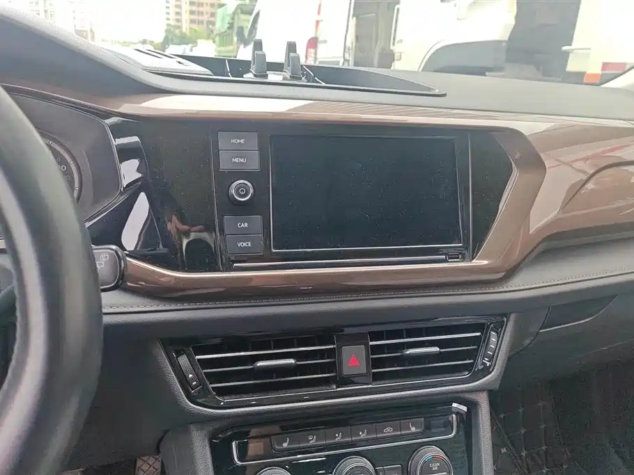 Volkswagen Tharu 2019 280TSI FWD Luxury Edition China VI фото 13