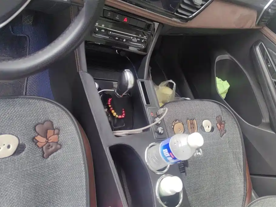 JETTA VS7