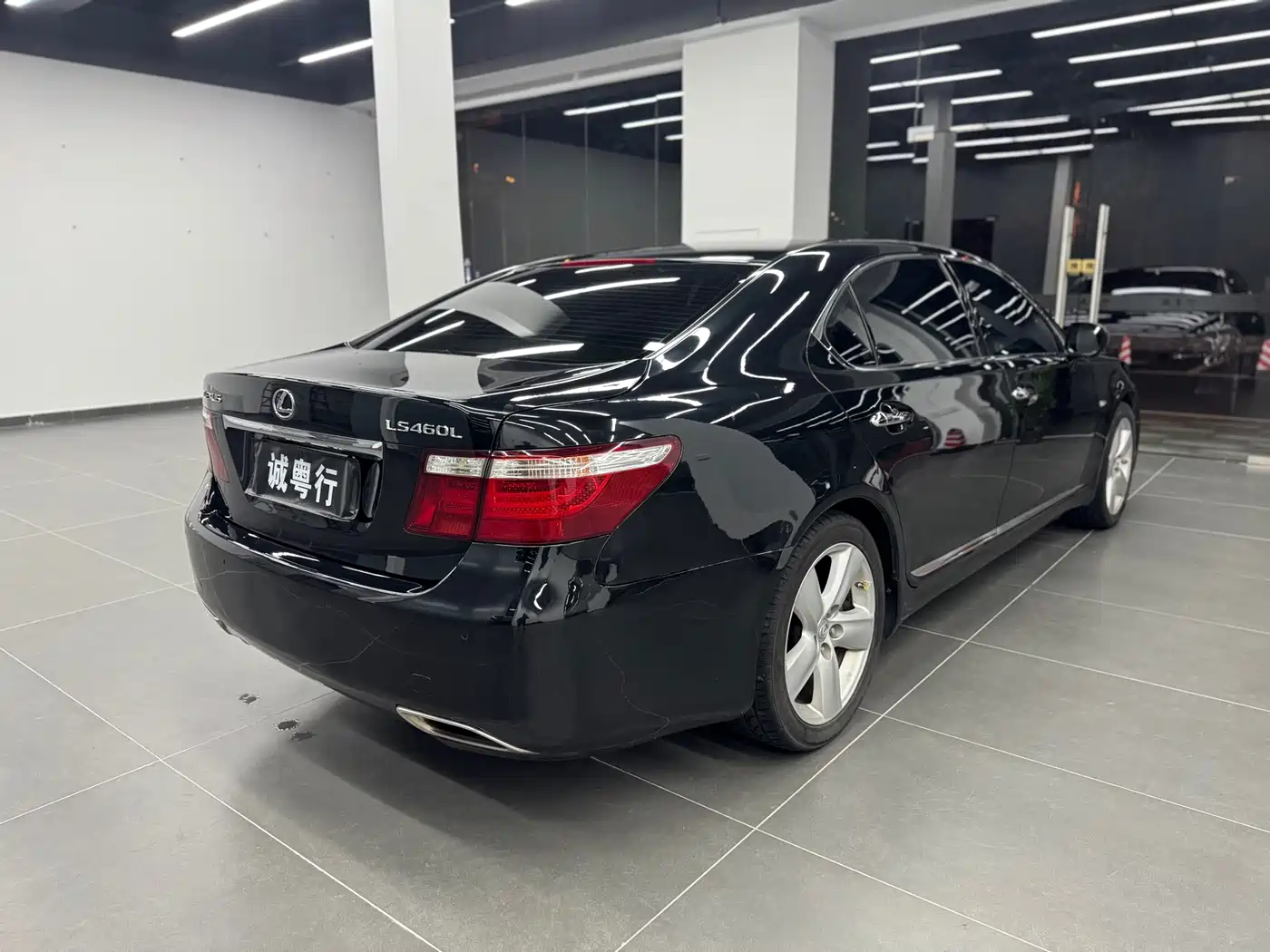 Lexus LS 2006 460L Premium Edition фото 6