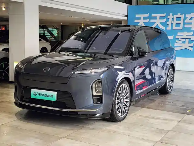 NIO ES8 7 мест, представительский Люкс