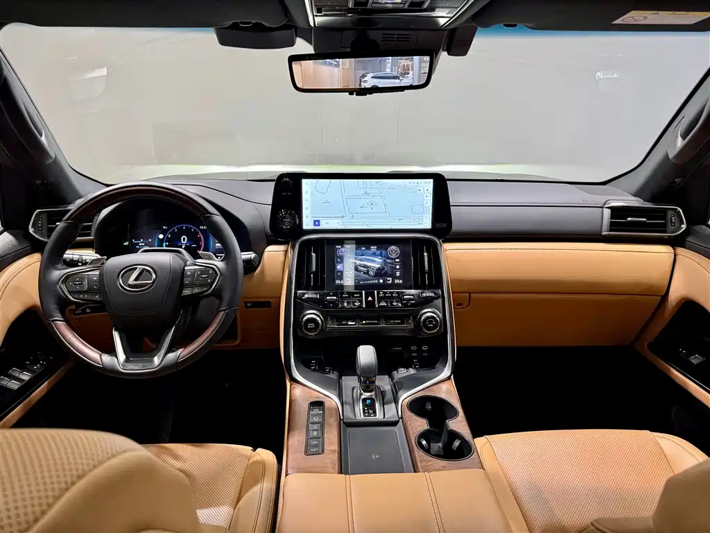 Lexus LX 2025 700h Boundary Edition фото 12
