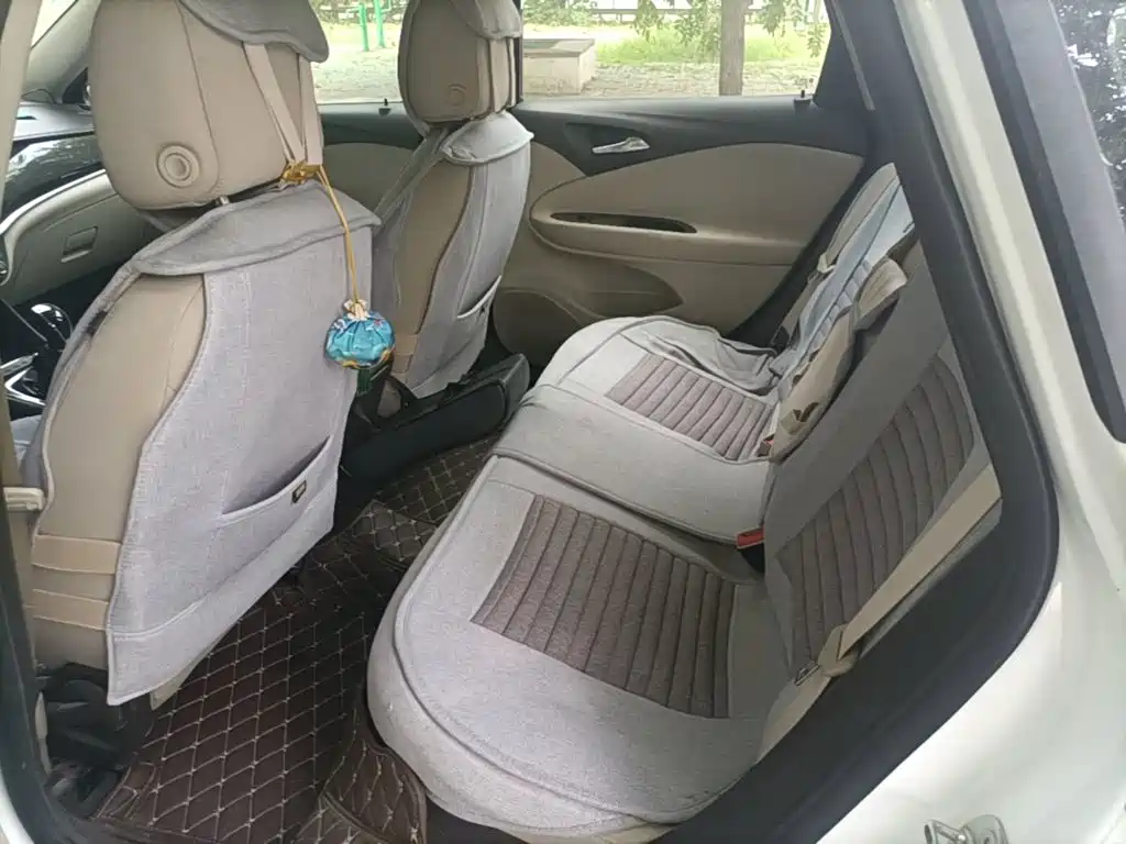 Photo 17 - Buick Verano