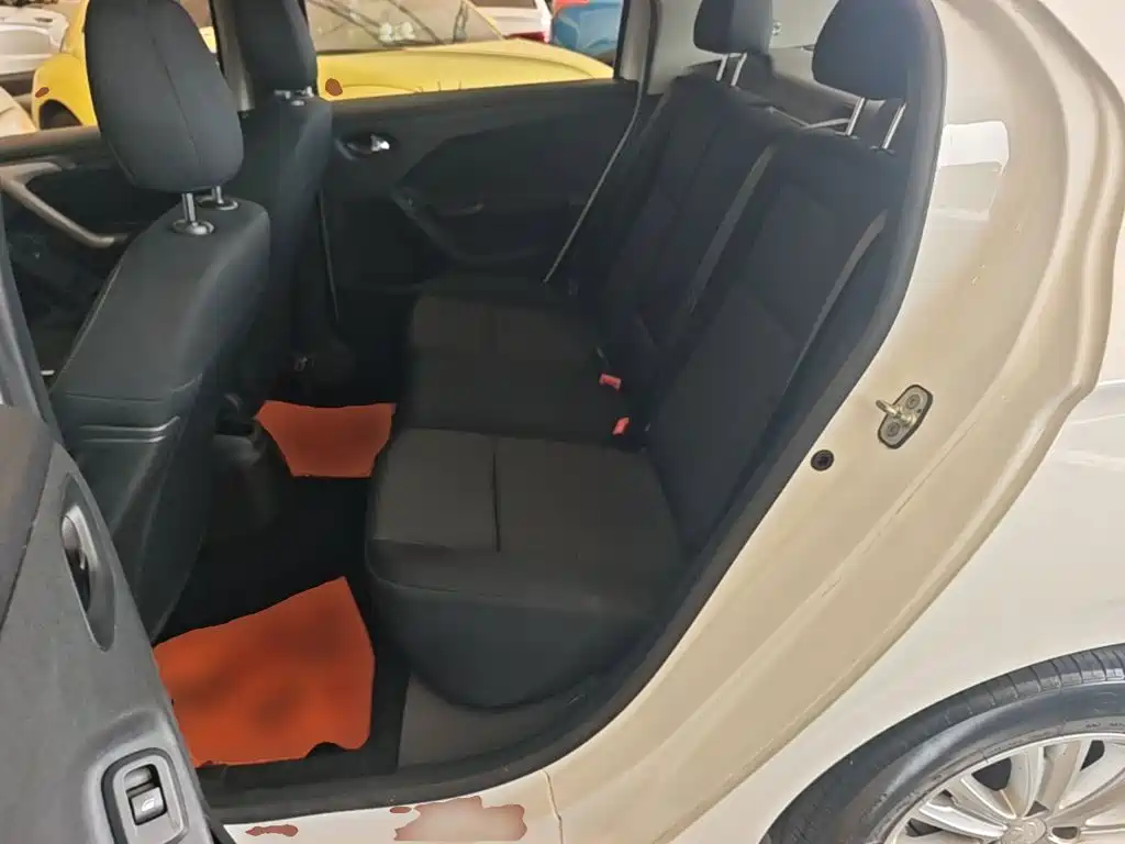 Peugeot 301 2014 2014 1.6L Automatic Luxury Edition