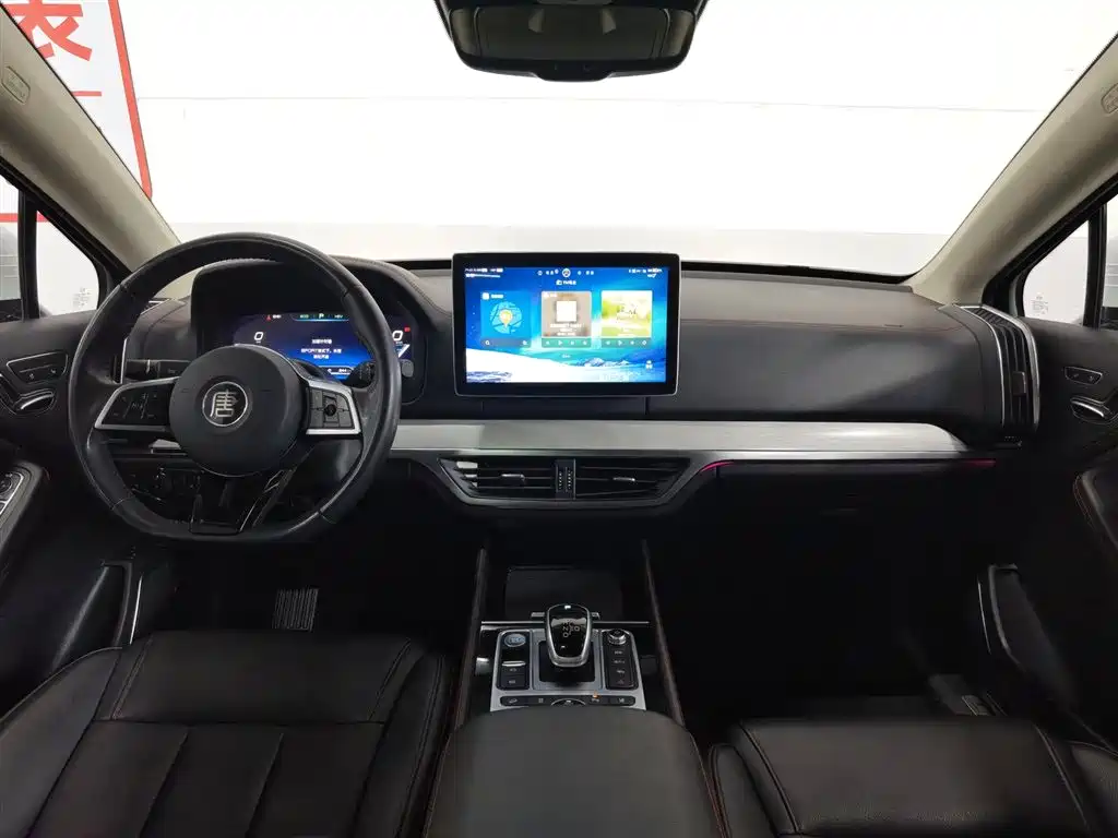 BYD Tang New Energy 2018 DM 2.0T AWD Smart Connection Enjoy Edition 7-Seater China V фото 5