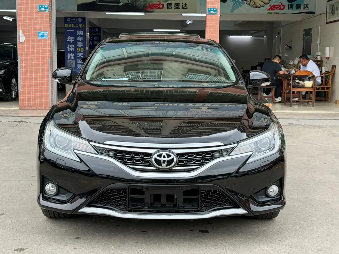 Toyota Reiz 2013 2.5V Premium Edition фото 2