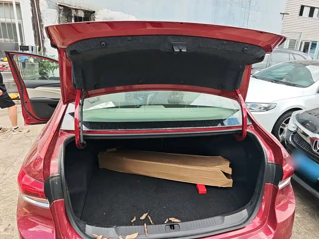 Фото 19 - Buick Excelle