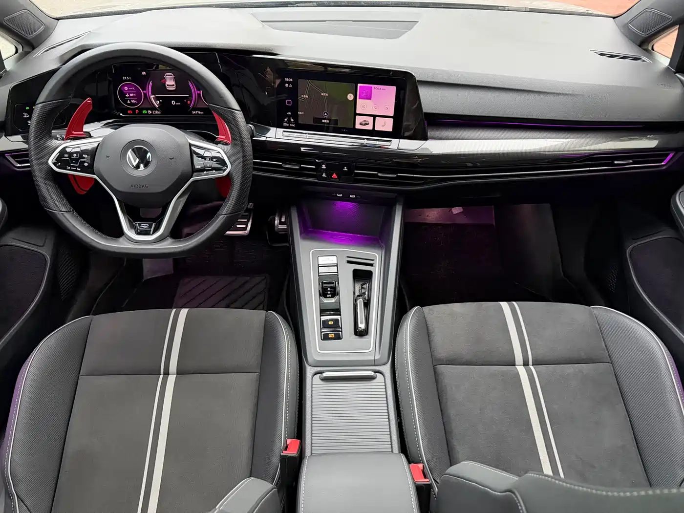 Volkswagen Golf 2021 280TSI DSG R-Line фото 8