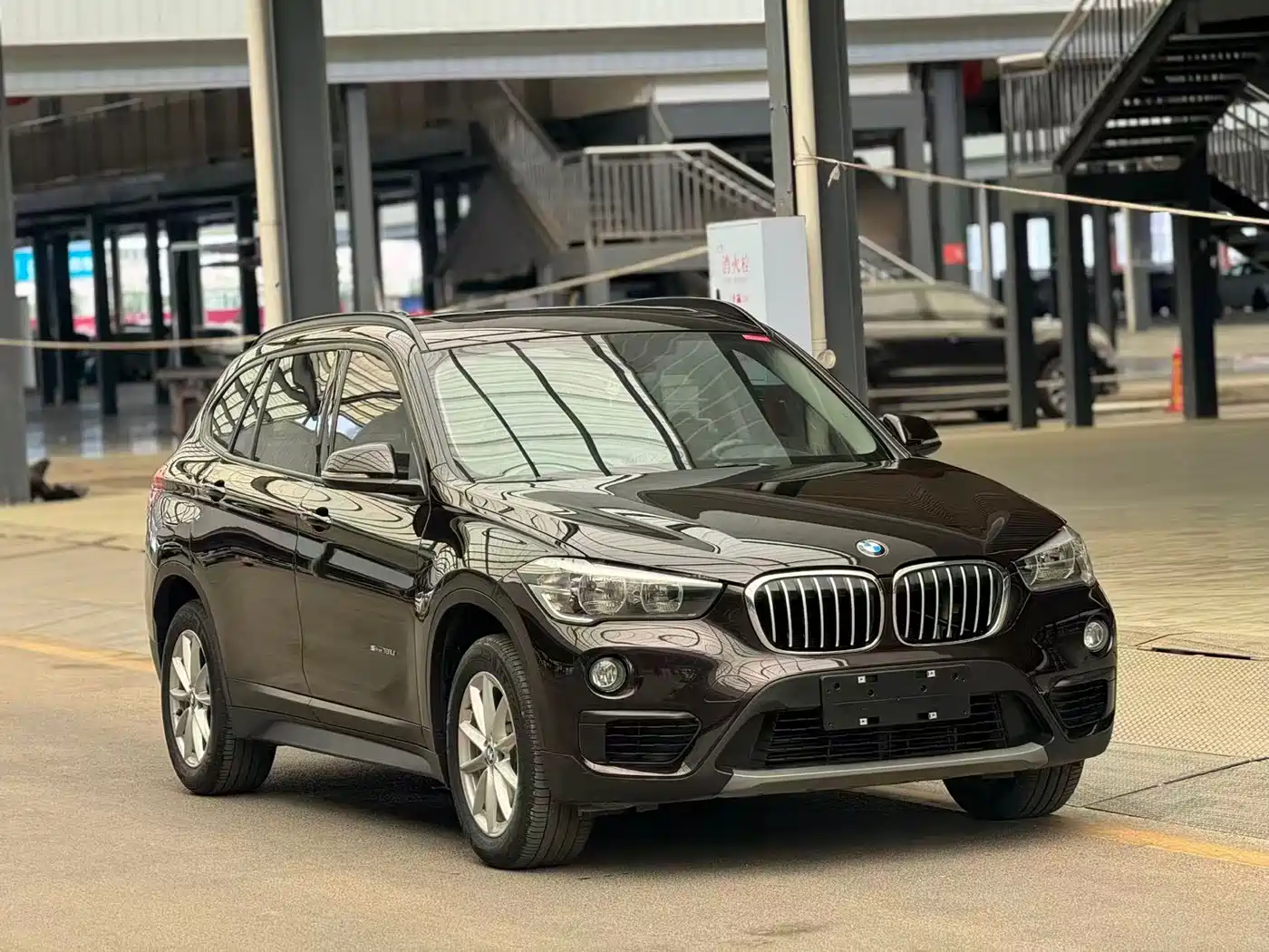 BMW X1 2016 sDrive18Li Fashion Model фото 3