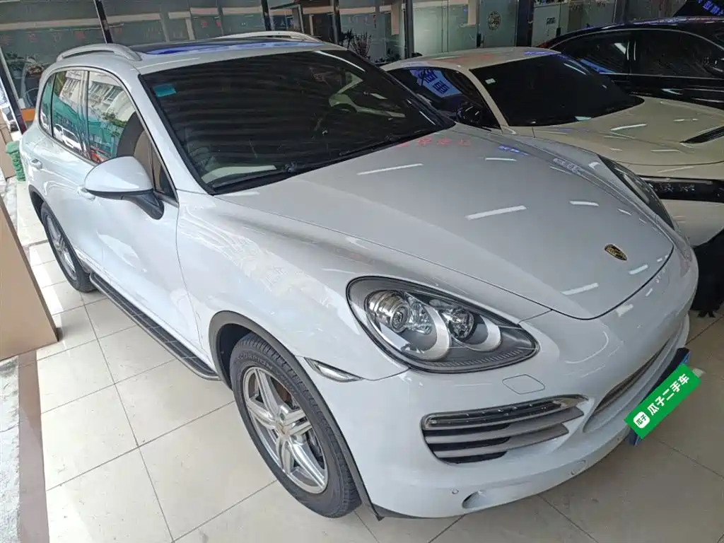 Porsche Cayenne 2014 Cayenne Platinum Edition 3.0T фото 4