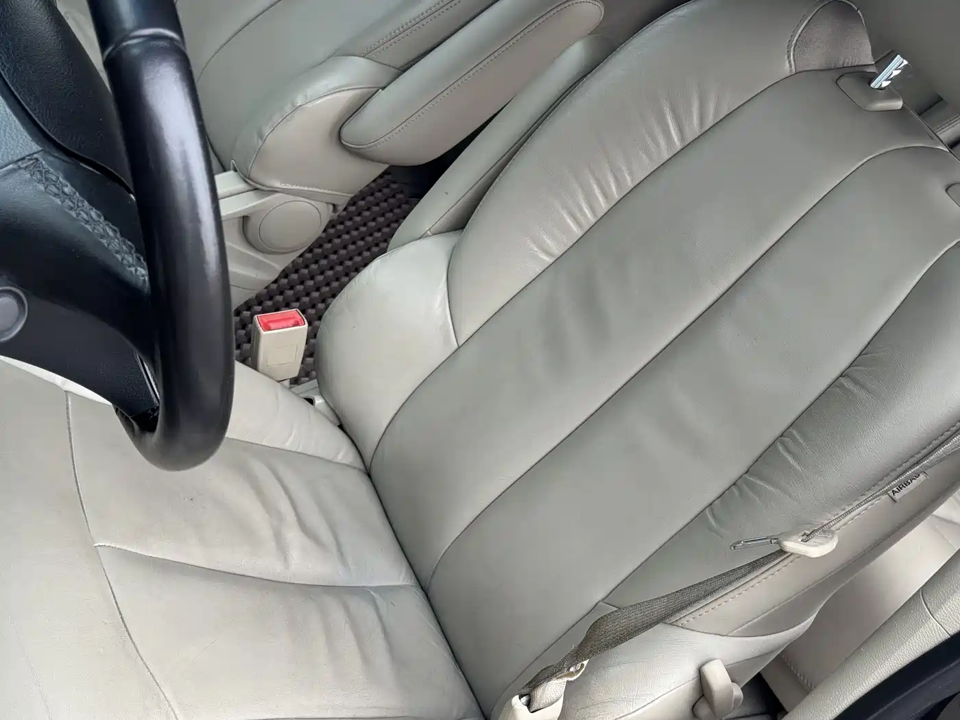Buick GL8 2015 2.4L Luxury Business Exclusive Edition фото 18