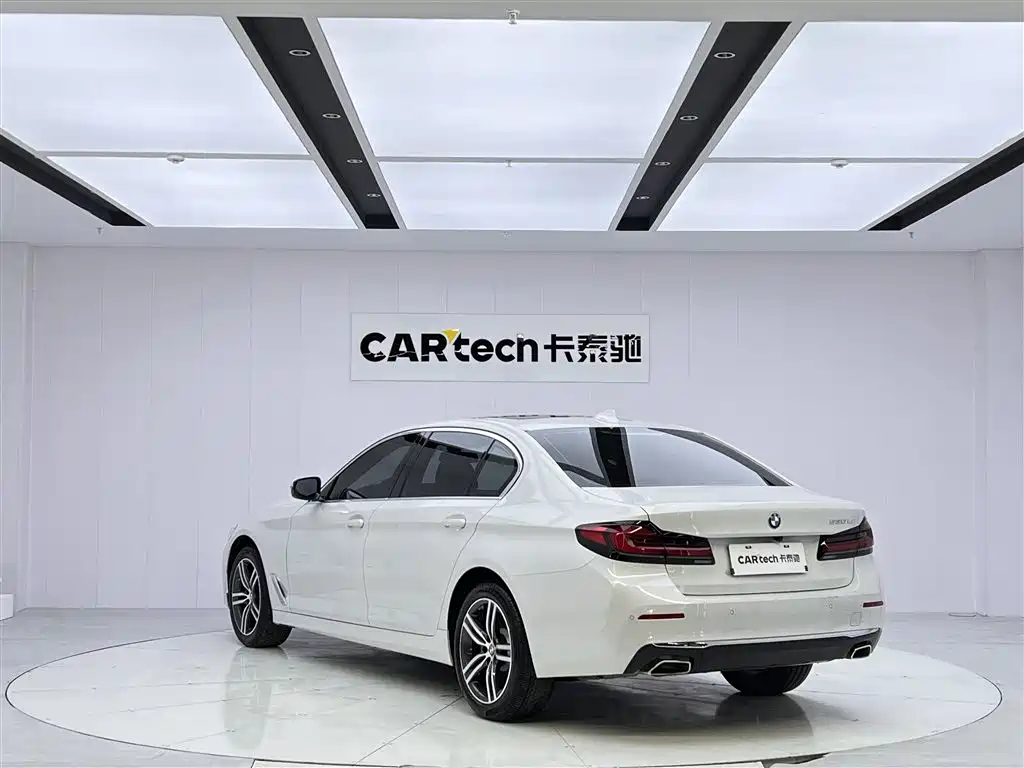 BMW 5 Series 2022 530Li Leading Luxury Package фото 7