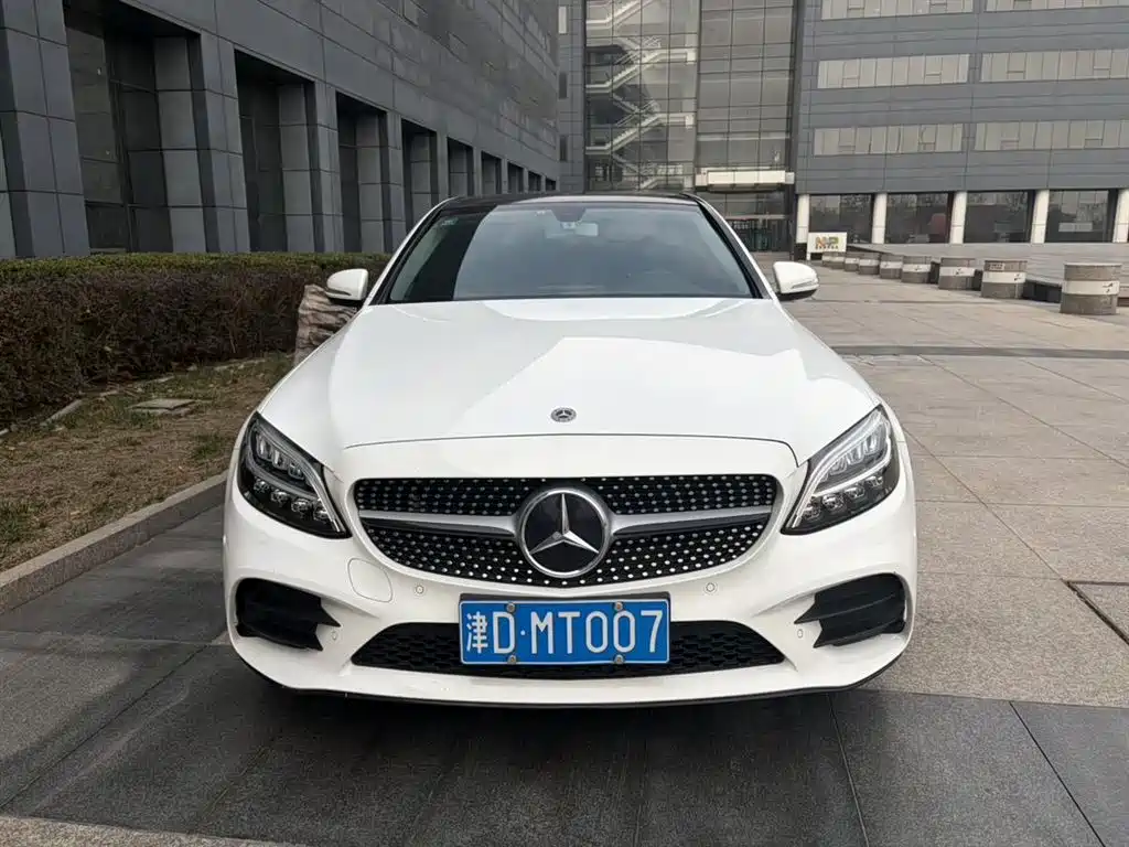 Mercedes-Benz C-Class 2019 Facelift C 260 L Sport фото 2
