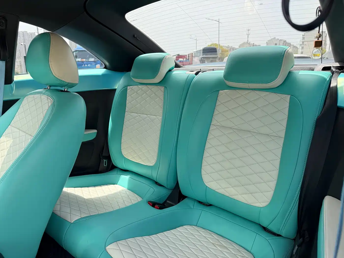 Volkswagen Beetle 2014 1.2TSI Fashion Edition фото 12