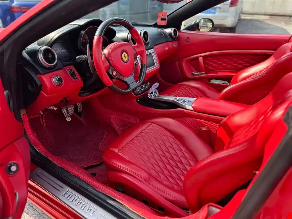 Ferrari California T 2009 4.3L Standard фото 7