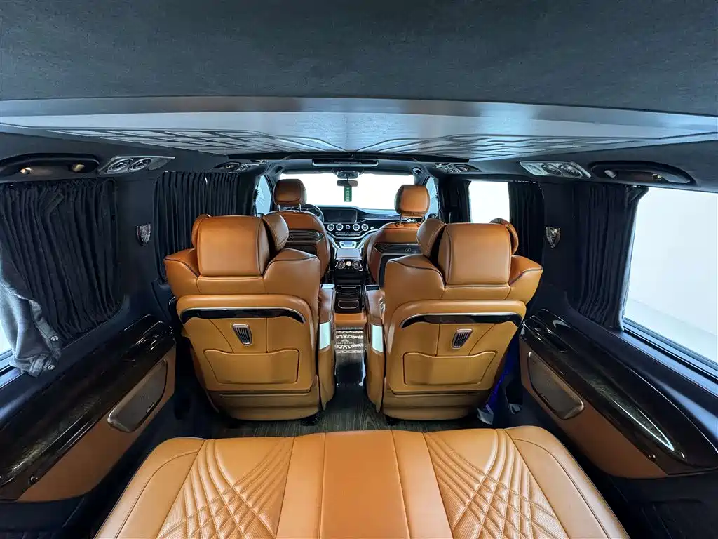 Mercedes-Benz Vito 2021 2.0T Elite 7-Seater фото 28