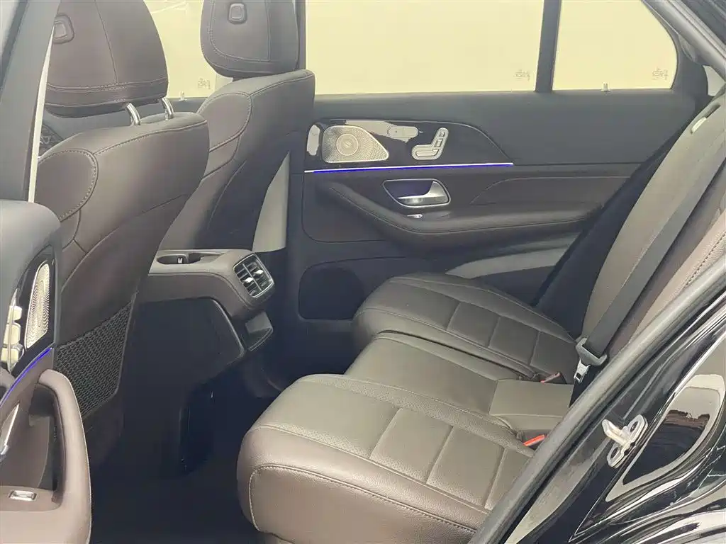 Mercedes-Benz GLE 2022 GLE 350 4MATIC Dynamic фото 28