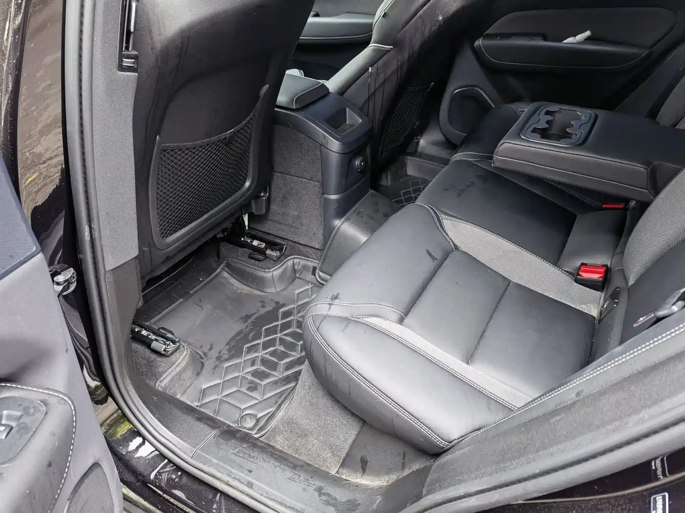 VOLVO XC60 PLUG IN HYBRID