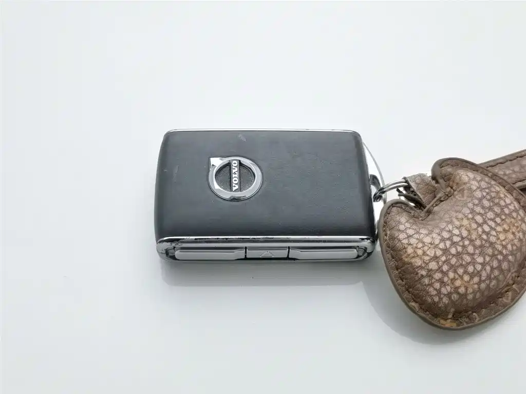 VOLVO XC60 PLUG IN HYBRID