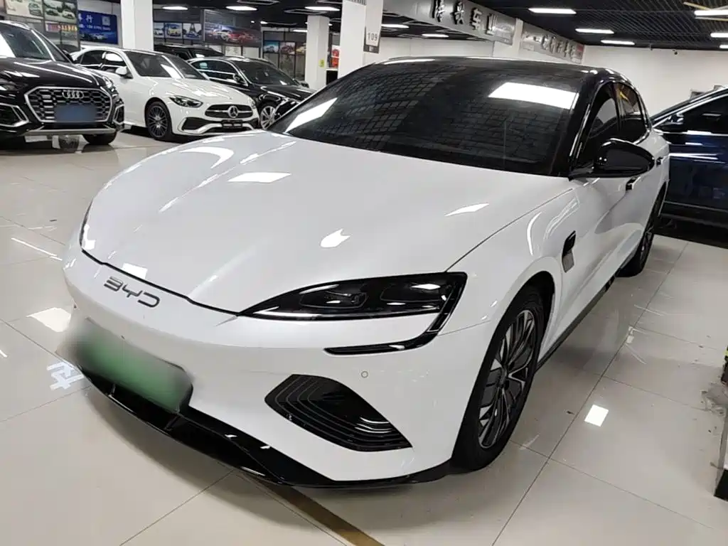 BYD Seal 2022 550km Standard Range RWD Premium