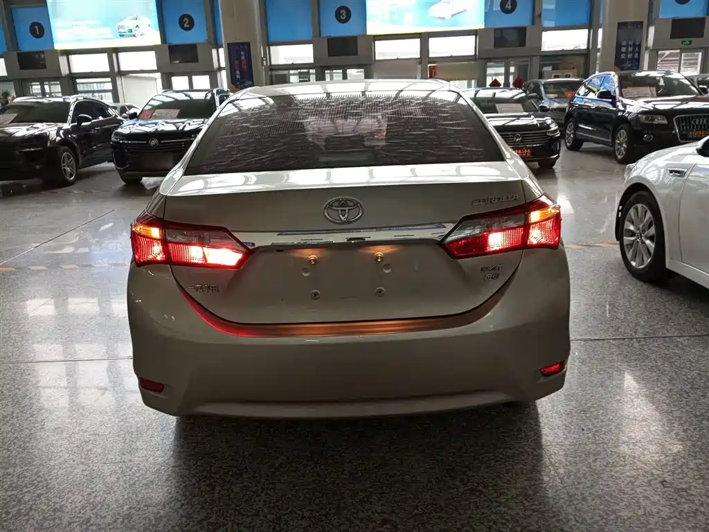Toyota Corolla 2017 Facelift 1.2T S-CVT GL-i фото 4