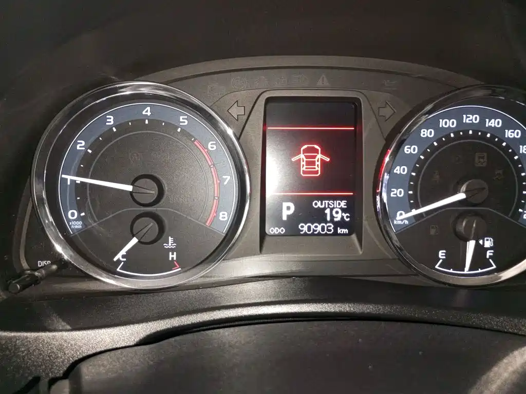 Toyota Corolla 2017 Facelift 1.2T S-CVT GL-i фото 8