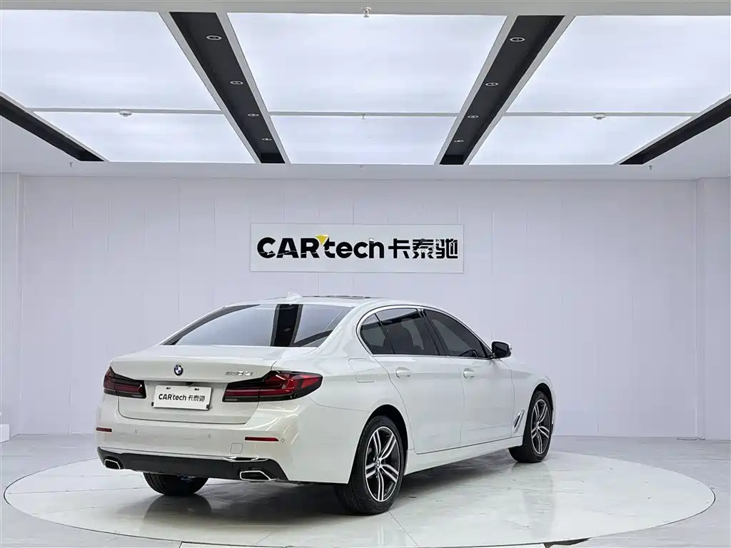 BMW 5 Series 2022 530Li Leading Luxury Package фото 5
