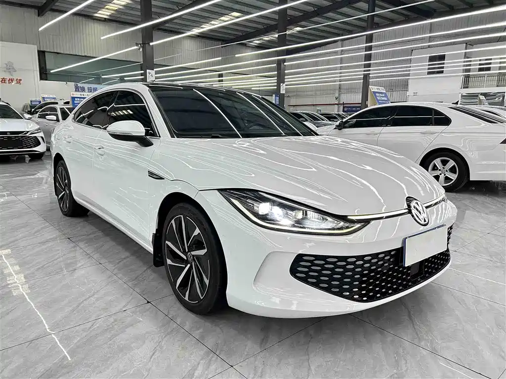 VOLKSWAGEN LINGDU