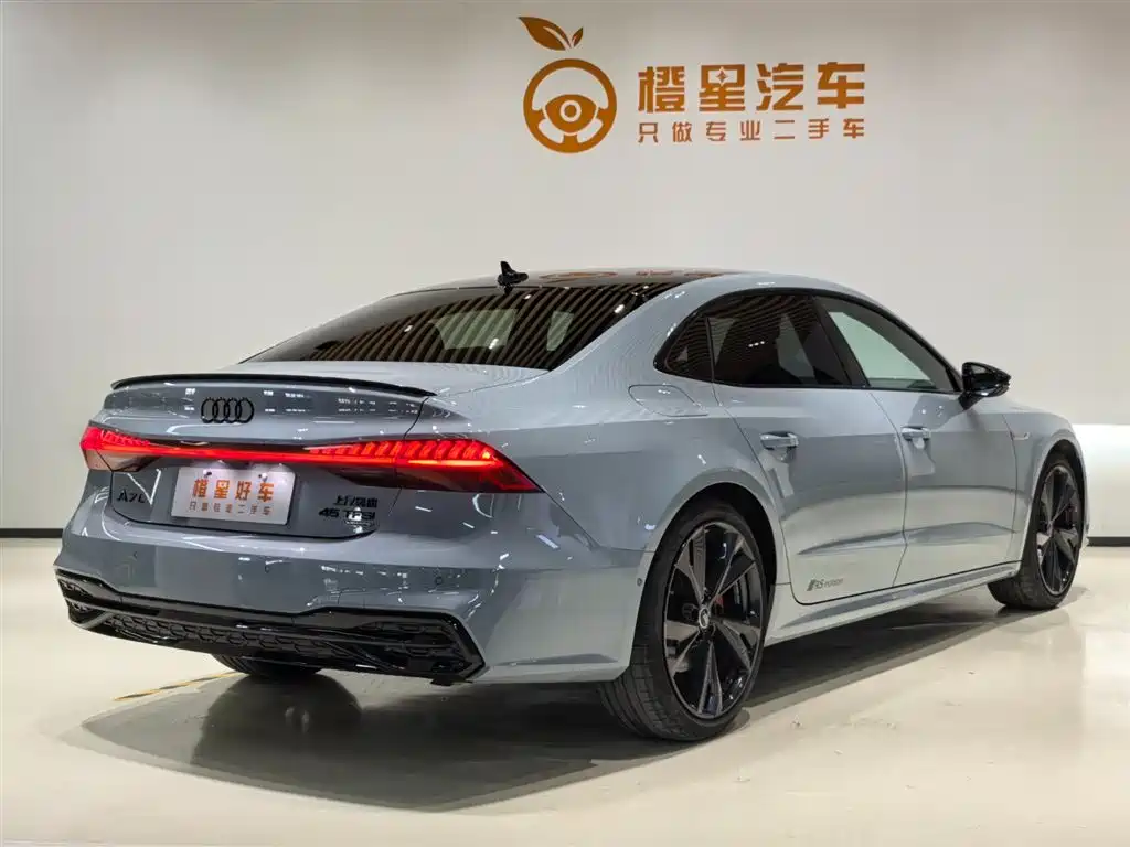 AUDI A7L