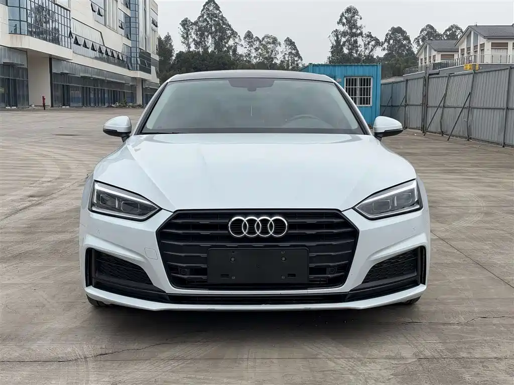 Audi A5 (Import) 2019 Sportback 40 TFSI Fashion фото 3