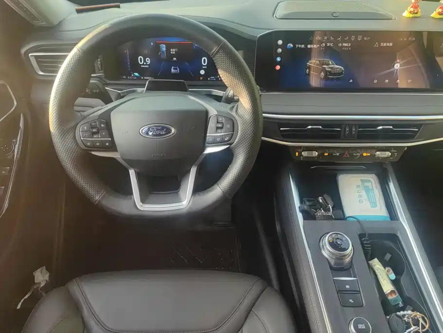 Ford Explorer 2025 2024 2.3T EcoBoost AWD Titanium Edition 7-Seater