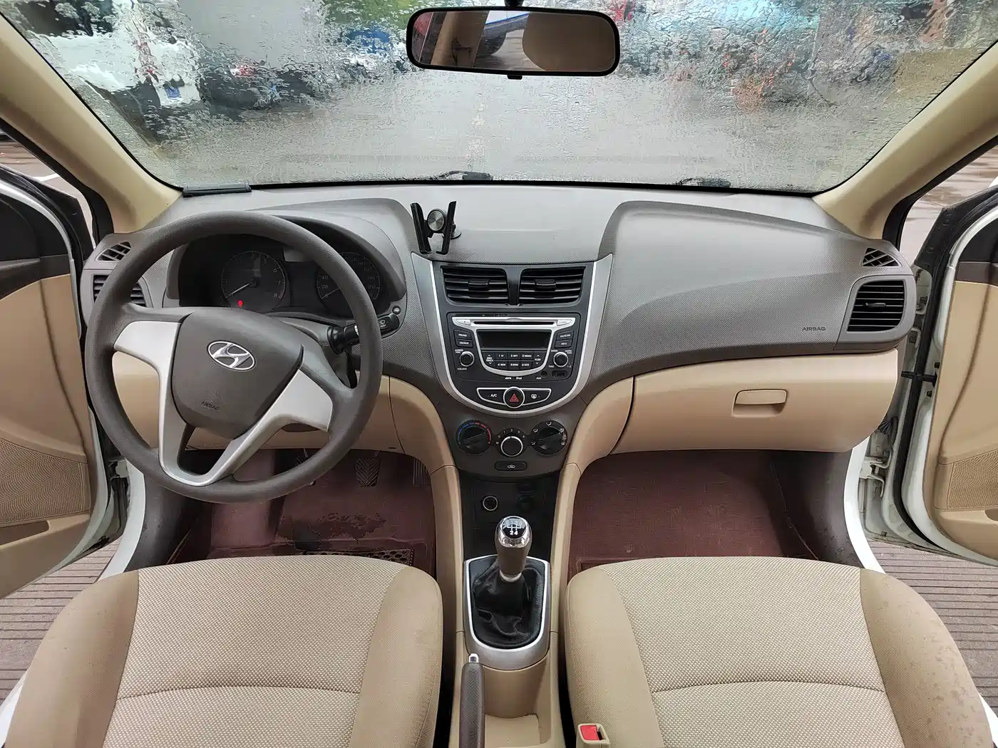 Фото 4 - Hyundai Verna
