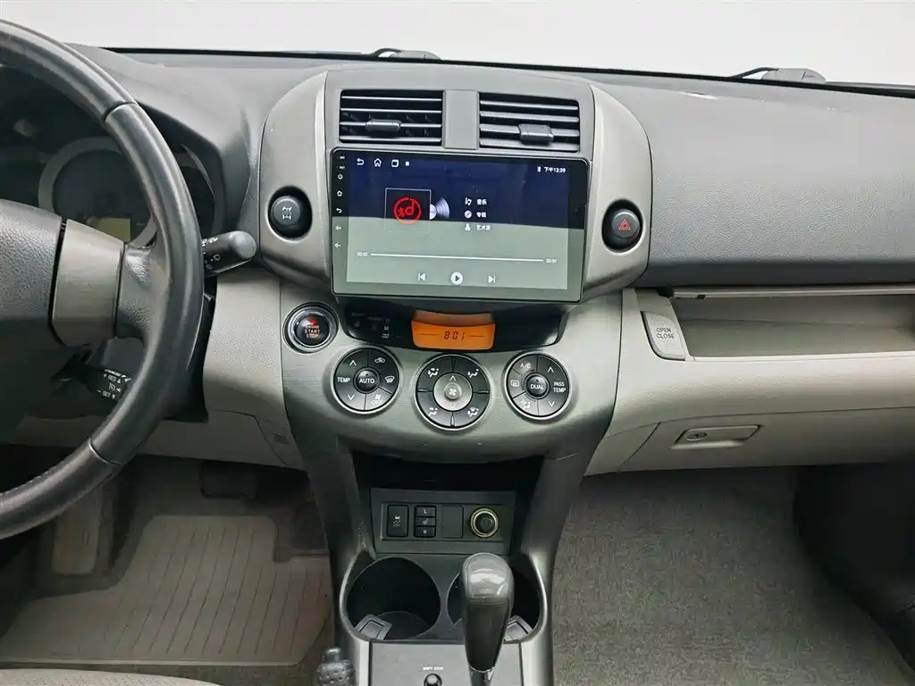Photo 12 - Toyota RAV4 Rongfang