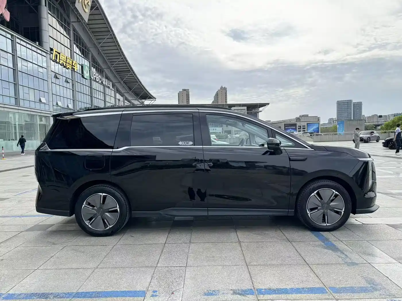 SAIC MAXUS EVERYONE 7