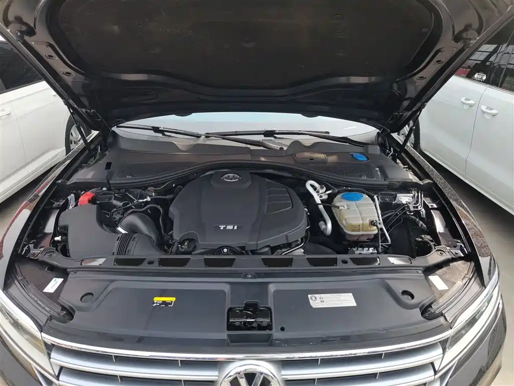 Volkswagen Phideon 2018 Facelift 380TSI FWD Business фото 20