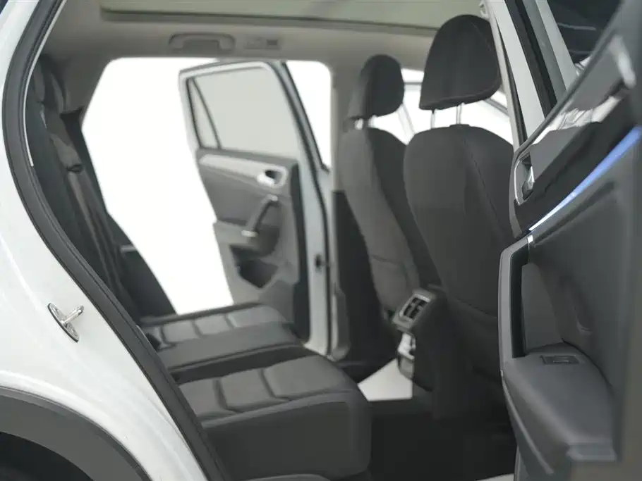 Volkswagen Tayron 2022 330TSI 2WD Luxury Smart Connect Plus фото 23